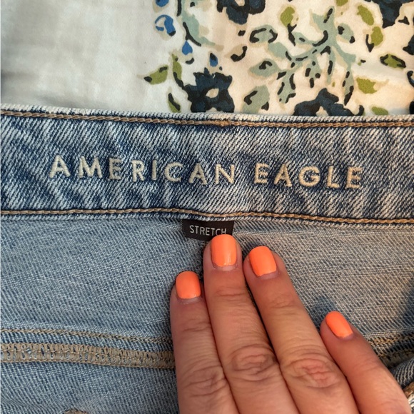 American Eagle Mom Straight Jean - Picture 5 of 6